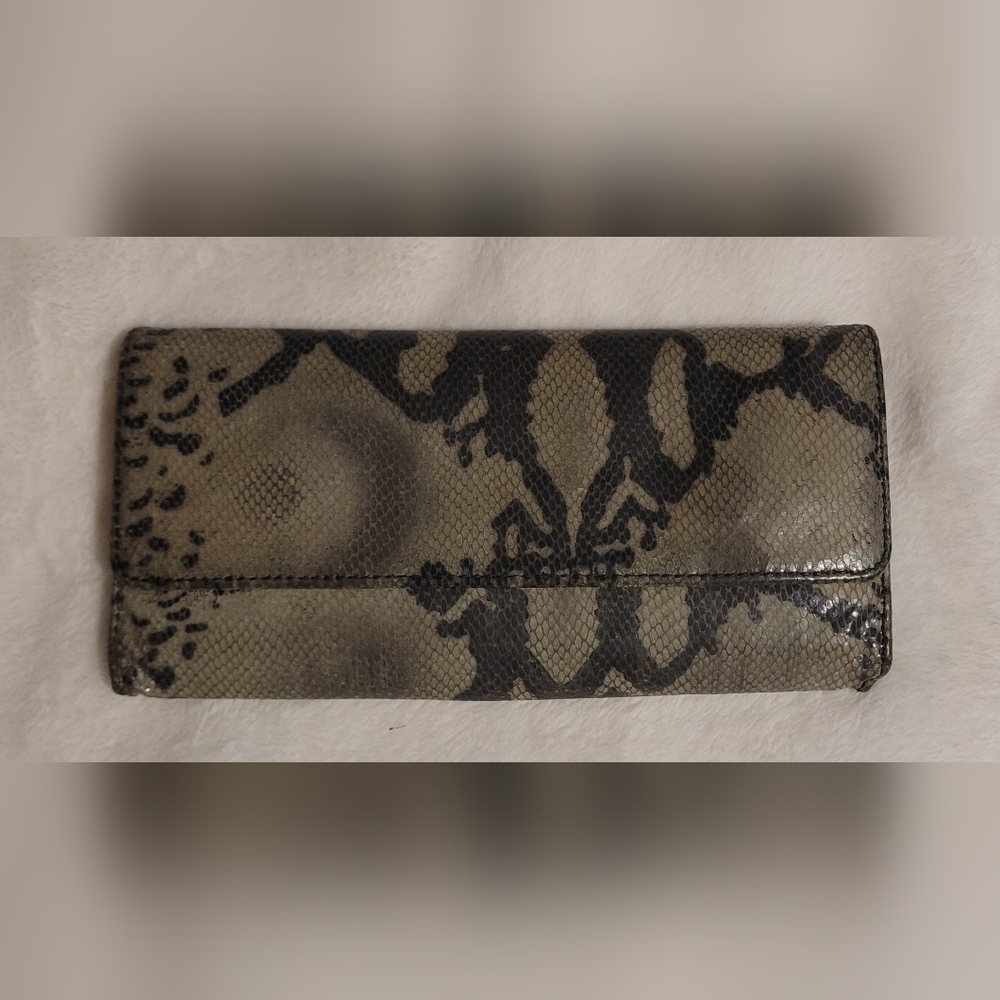Hobo International Kori Trifold Wallet Snakeskin Embossed Leather